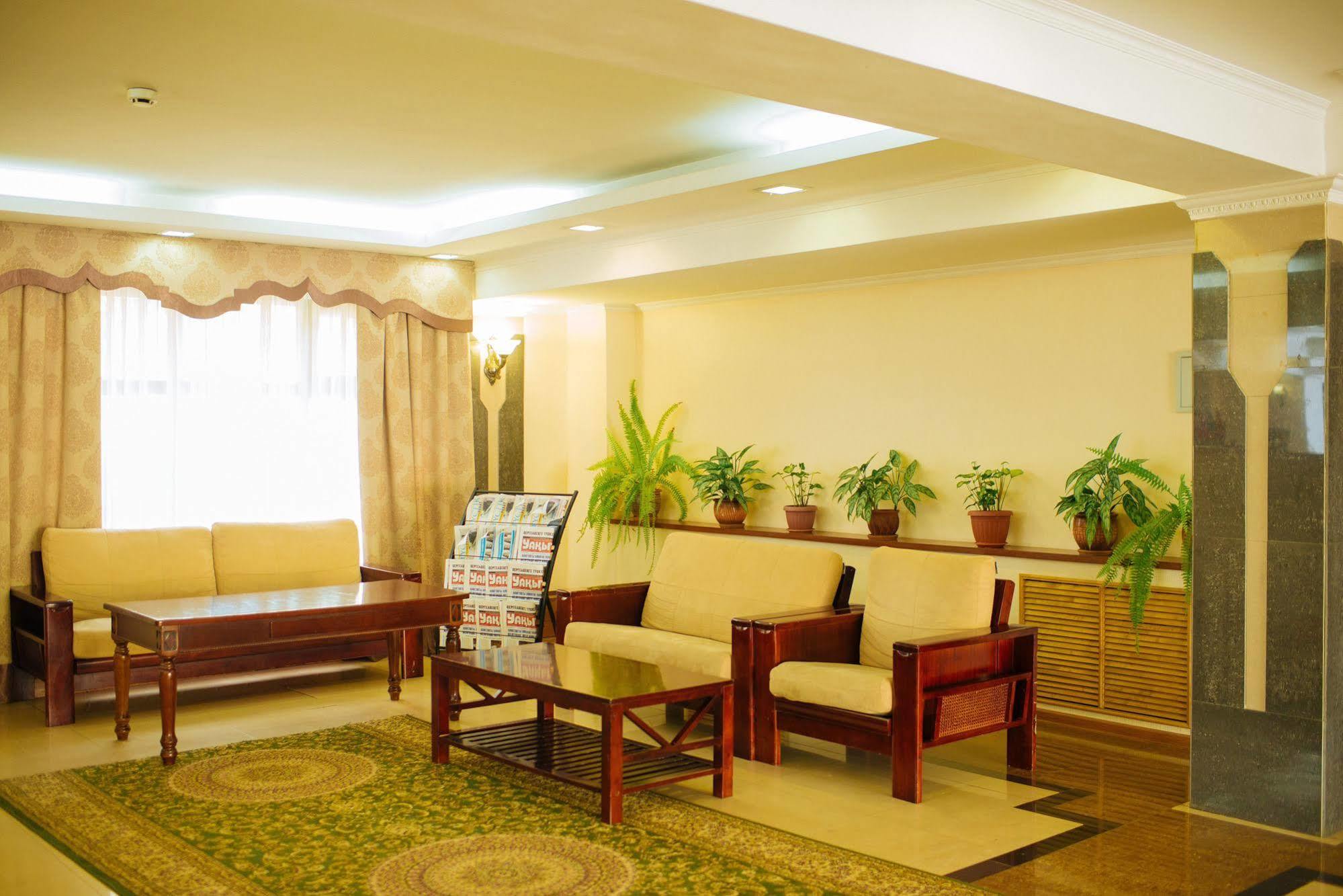 Dostyk Hotel Шимкент Екстер'єр фото