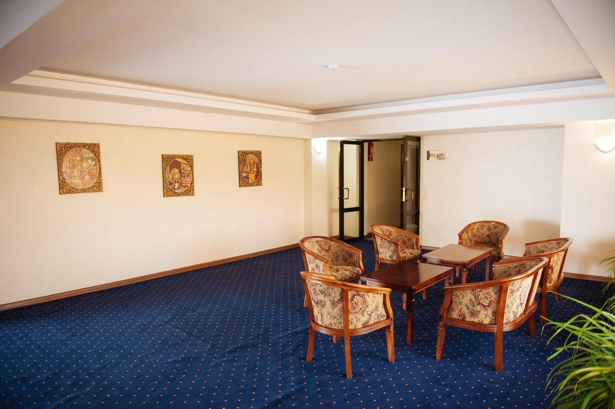 Dostyk Hotel Шимкент Екстер'єр фото