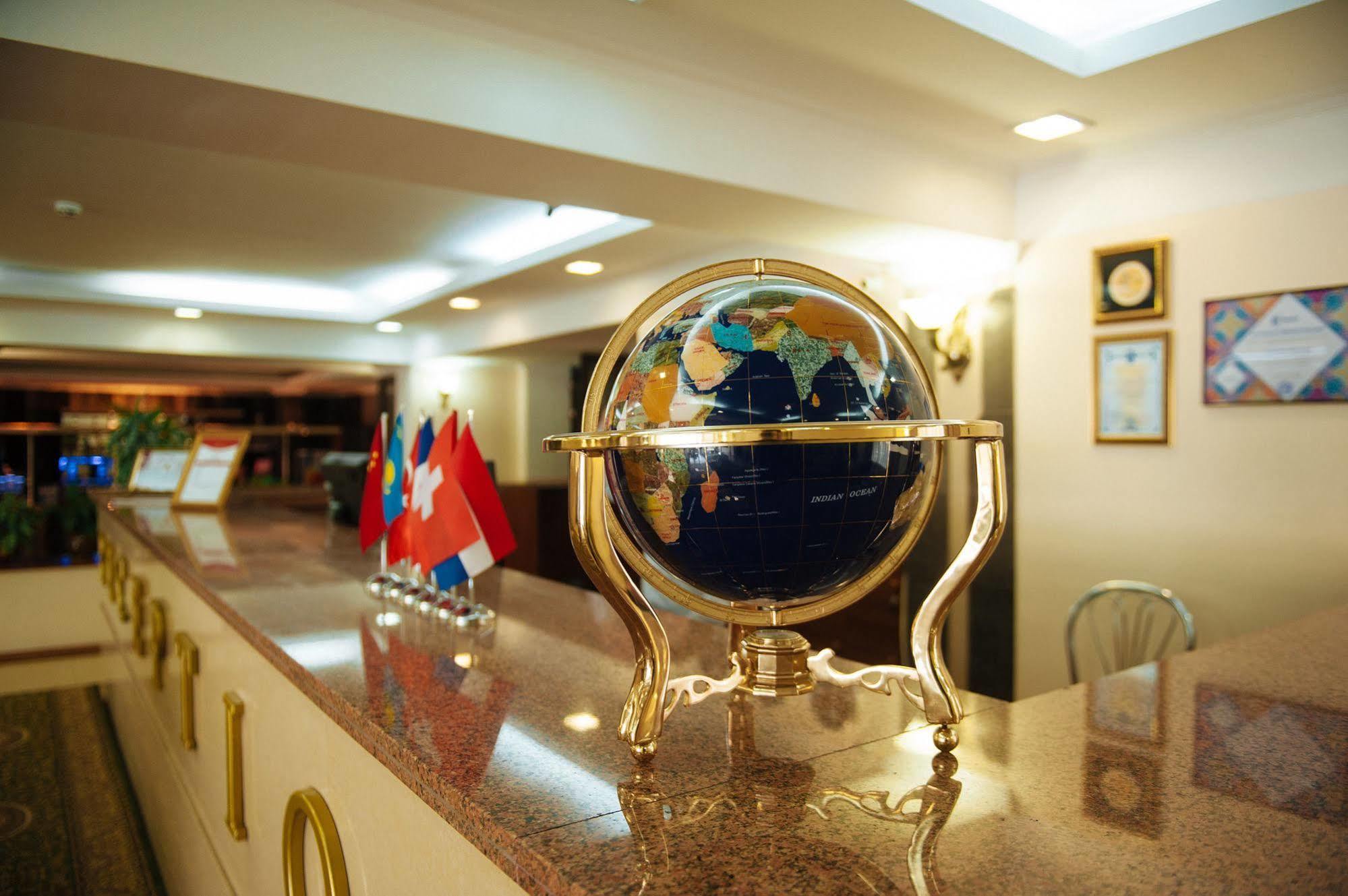 Dostyk Hotel Шимкент Екстер'єр фото